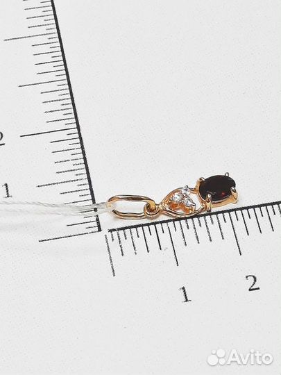 Подвеска с синтетическим камнем Золото