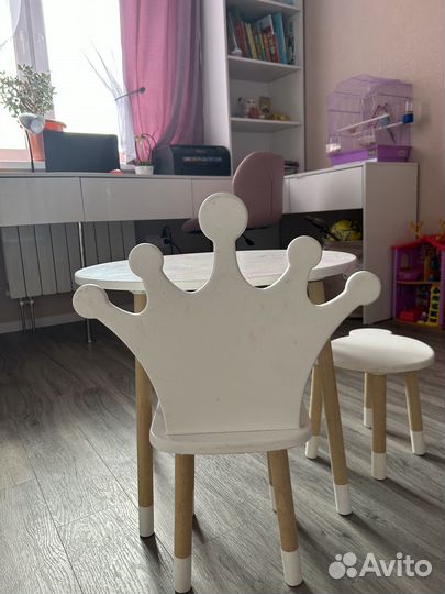 Детский стол и стул