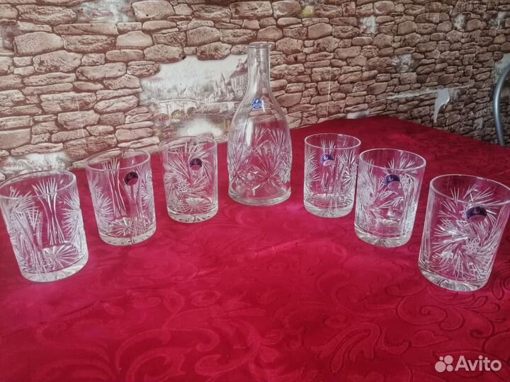 Набор хрустальных стаканов с графином