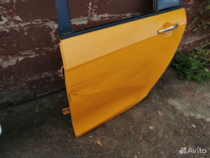 Дверь задняя левая Geely Emgrand EC7