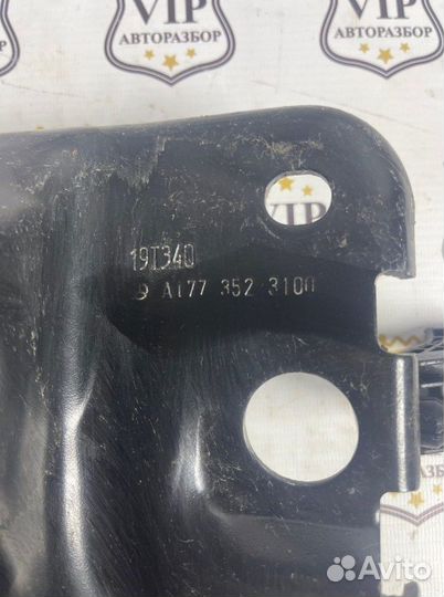 Крепление продольного рычага заднее левое