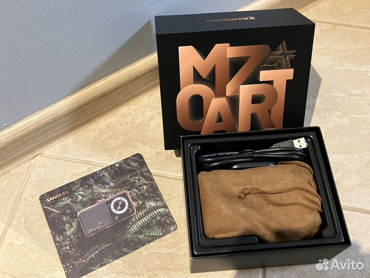 Радиоприемник-блютузколонка Sangean WR-7 DarkWood