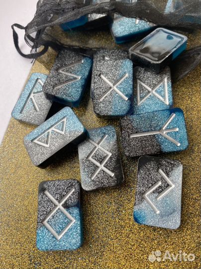 Ведьмины и скандинавские руны