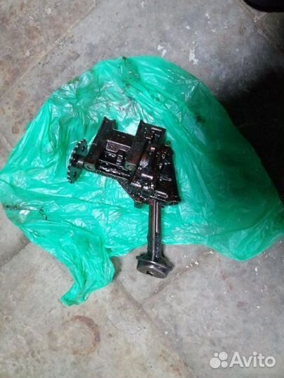 Насос масляный Nissan Almera G15