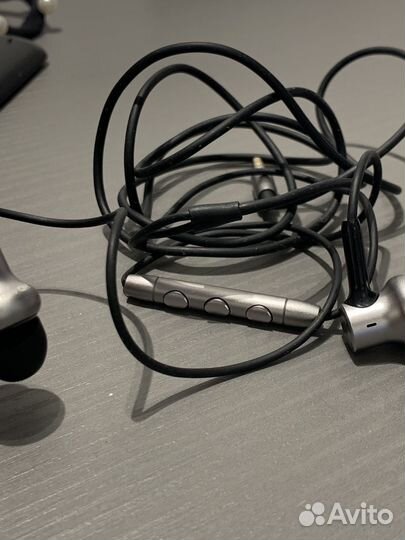 Проводные наушники Xiaomi Mi In-Ear Headphones Pro
