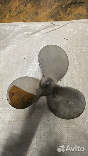 Гребной винт лодочный