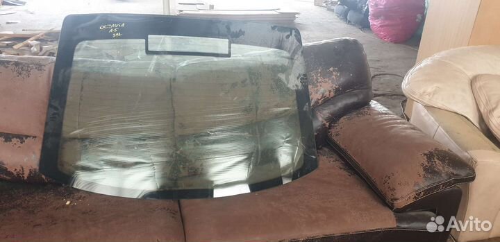 Стекло багажника octavia