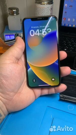 iPhone X, 64 ГБ