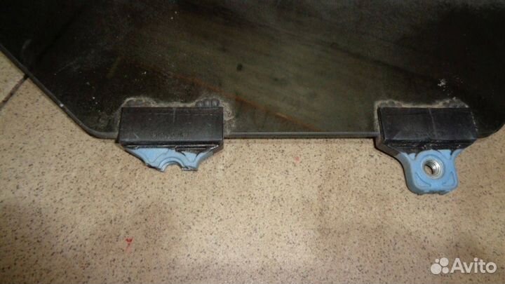 Стекло двери задней левой Subaru Forester 3 (SH)