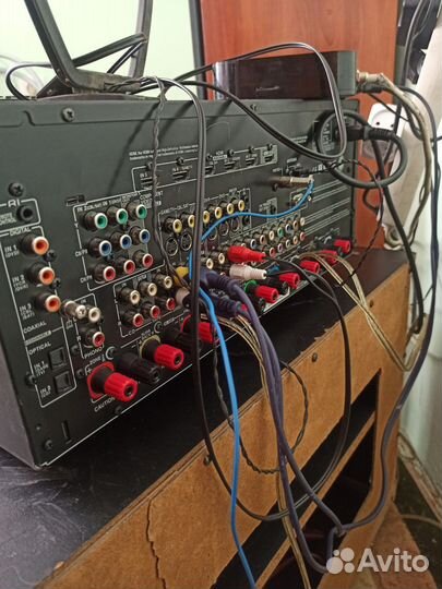 Акустические колонки Jamo