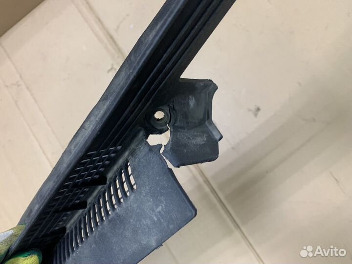 Водоотражатель лобового стекла жабо Opel meriva a