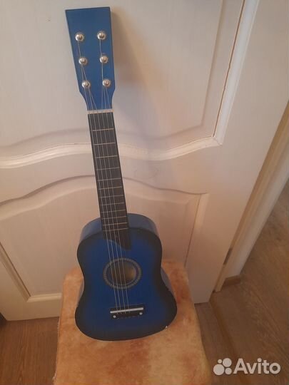 Детская гитара