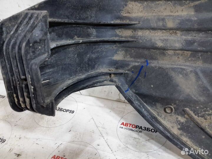 Ниша запасного колеса BMW X3 E83