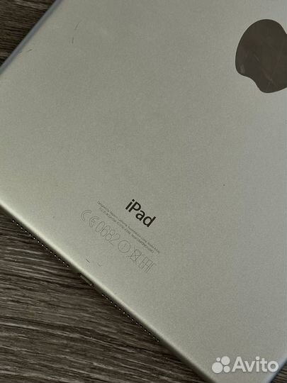 Apple iPad Air 2 + Bluetooth клавиатура в подарок