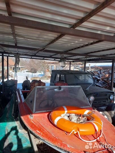 Моторная лодка