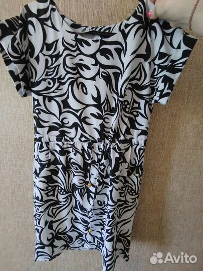 Отдам женскую одежду 42-44