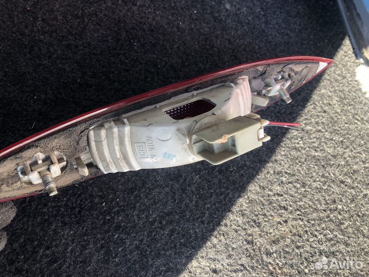 Стоп сигнал, зад. фонарь Nissan Note / Ниссан ноут