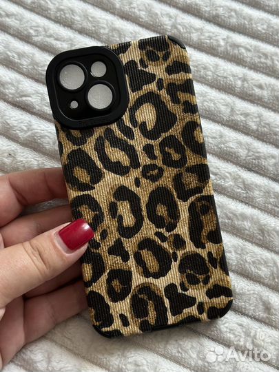 Чехол на iPhone 13