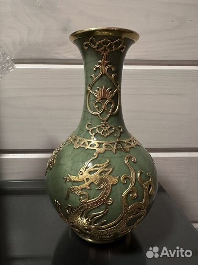 Ваза нефрит