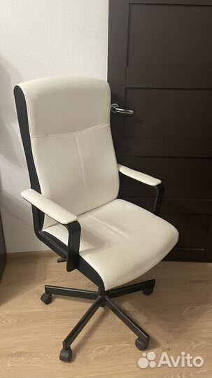 Компьютерное кресло IKEA миллбергет (millberget)