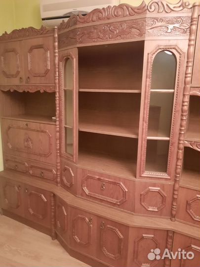 Стенка в гостиную