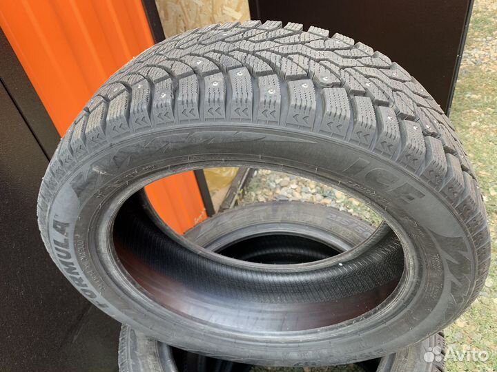 Pirelli Formula Ice 215/50 R17