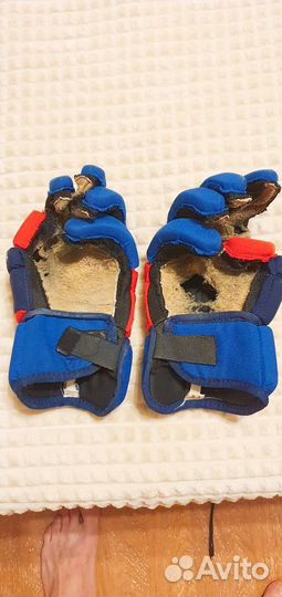 Краги для хоккея с мячом