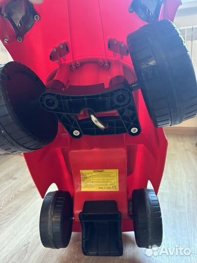 Машинка толокар mercedes