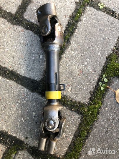 Карданный вал рулевой колонки (Хендай соната)