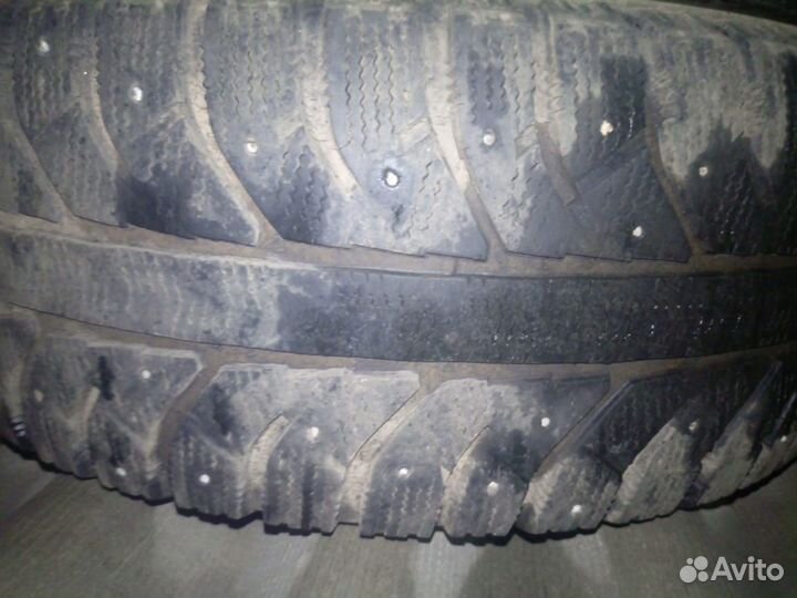 Bridgestone Ice Cruiser 7000 265/70 R16 30Y
