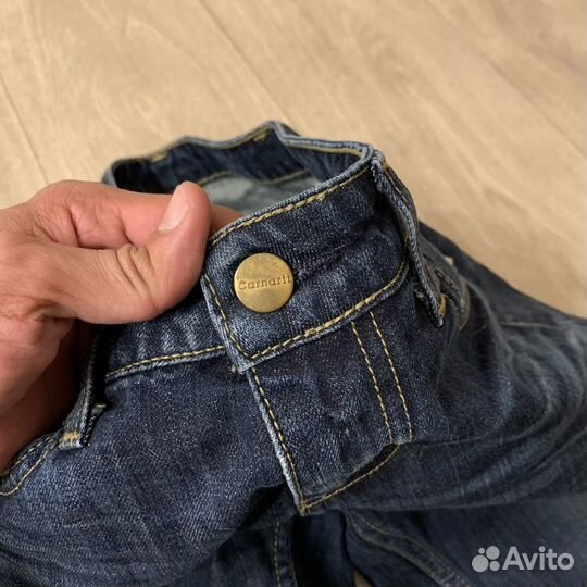 Джинсы женские Carhartt с патчем W25 L32