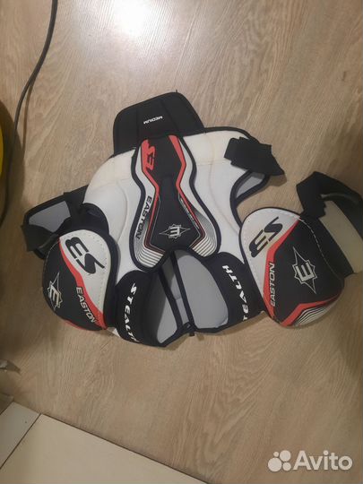 Нагрудник хоккейный