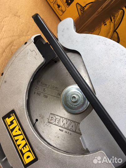 Дисковая пила dewalt
