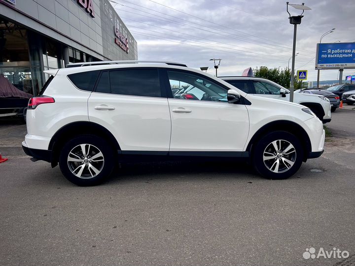 Toyota RAV4 2.5 AT, 2018, 276 000 км