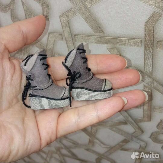 Кожаная обувь для куклы Блайз