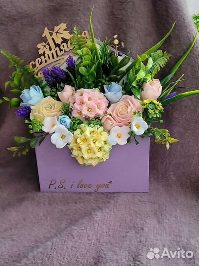 Букет цветов в конверте