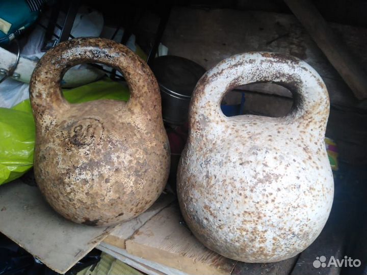 Гири 20,32 2шт всего 3шт.ссср