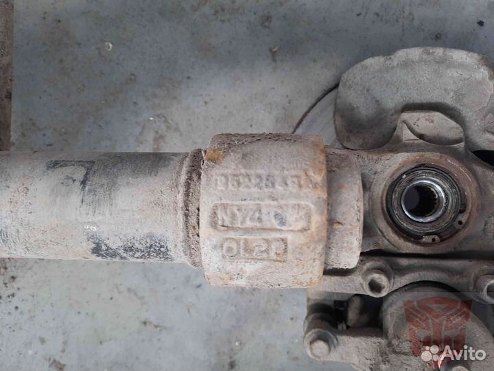 Кулак поворотный передний заз Шанс