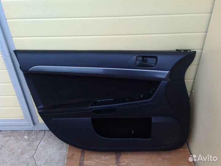 Митсубиси Лансер 10-дверные карты