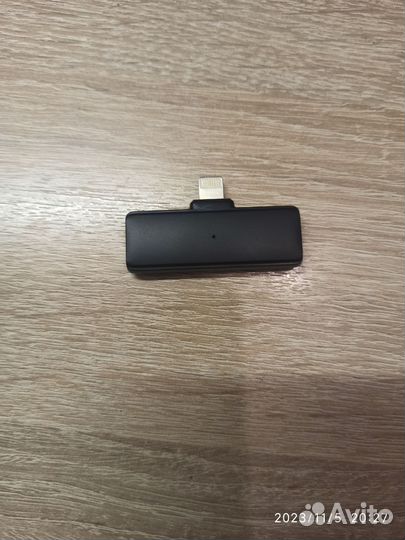 2 петличных микрофона для iPhone