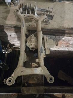 Nissan Primera P12 задний подрамник задний редукто