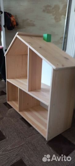 Кукольный домик с мебелью