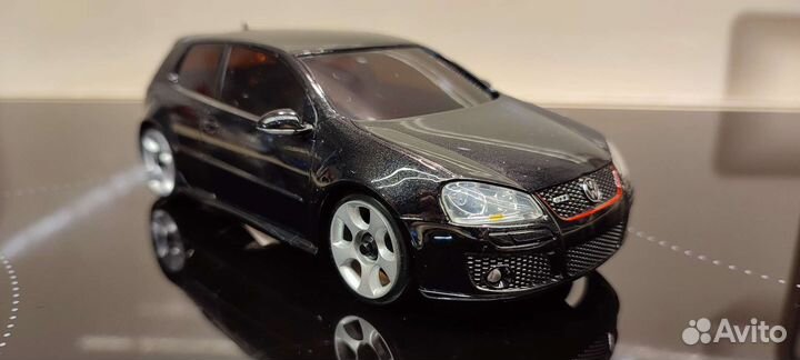 Volkswagen Golf GTi (кузов kyosho mini-z)