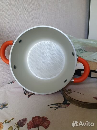 Кастрюля Vitesse и принадлежности для кухни