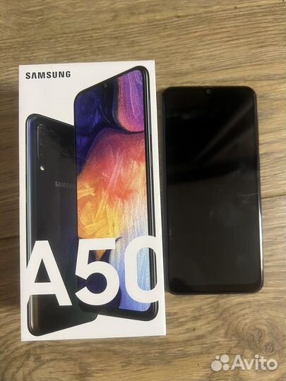Телефон Samsung А 50