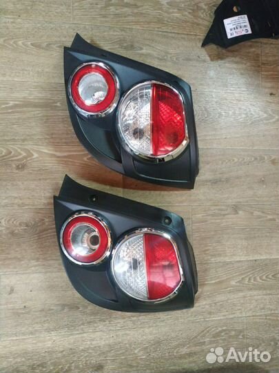 Фонарь задний правый Aveo T300