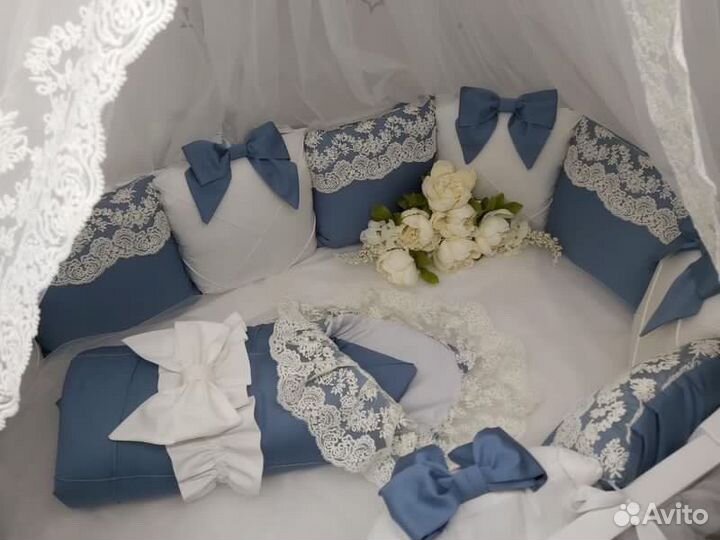 Балдахин,набор в кроватку и одеяло-конверт