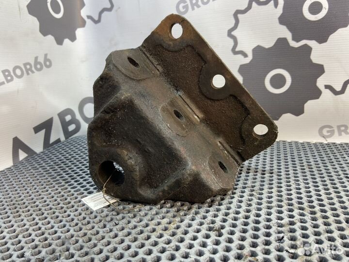 Кронштейн маз рессоры передней передний (3 листова