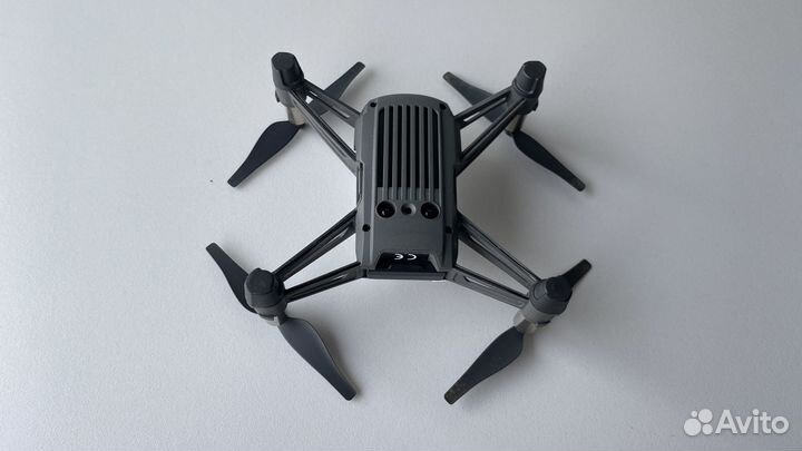 Квадрокоптер DJI Ryze Tello