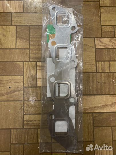 Прокладка выпускного коллектора Nissan YD25